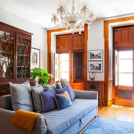 ליסבון Alfama Terrace Apartment With Authentic XVIII Tiles And Historic Notes 3 Bedrooms & 2 Bathrooms Ac מראה חיצוני תמונה