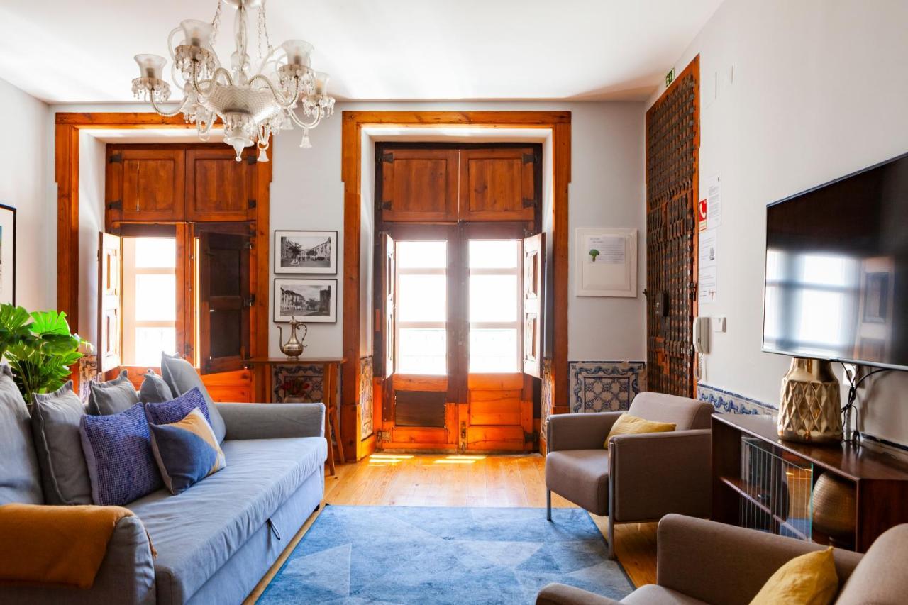 ליסבון Alfama Terrace Apartment With Authentic XVIII Tiles And Historic Notes 3 Bedrooms & 2 Bathrooms Ac מראה חיצוני תמונה