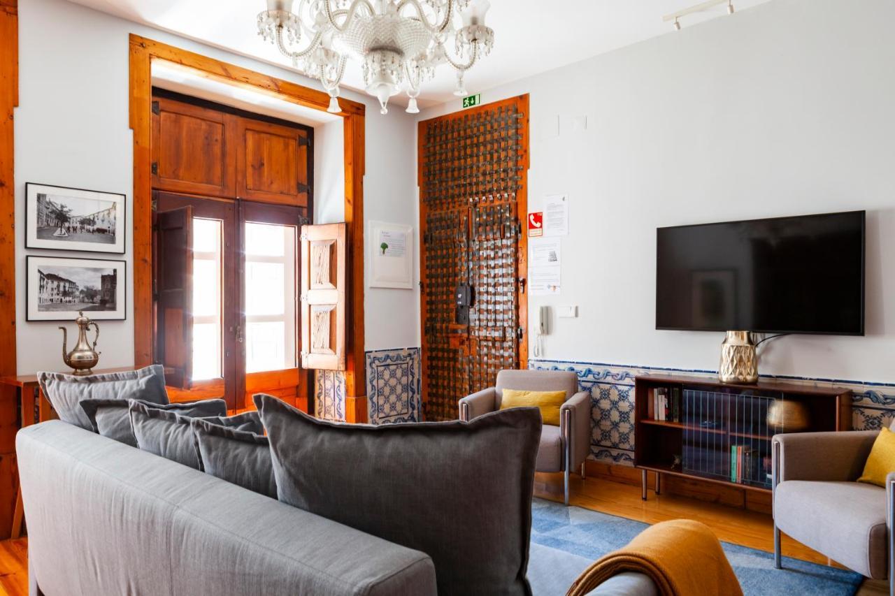 ליסבון Alfama Terrace Apartment With Authentic XVIII Tiles And Historic Notes 3 Bedrooms & 2 Bathrooms Ac מראה חיצוני תמונה