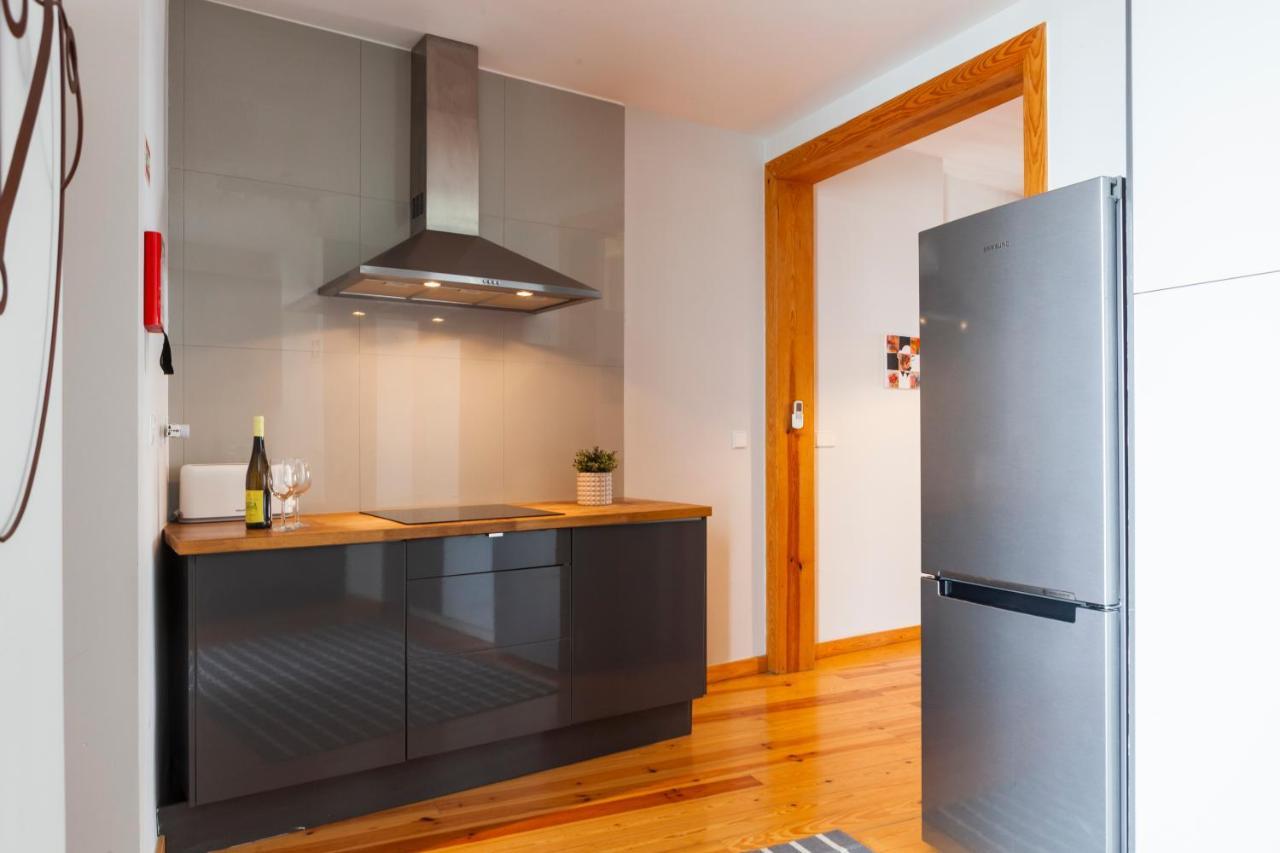 ליסבון Alfama Terrace Apartment With Authentic XVIII Tiles And Historic Notes 3 Bedrooms & 2 Bathrooms Ac מראה חיצוני תמונה